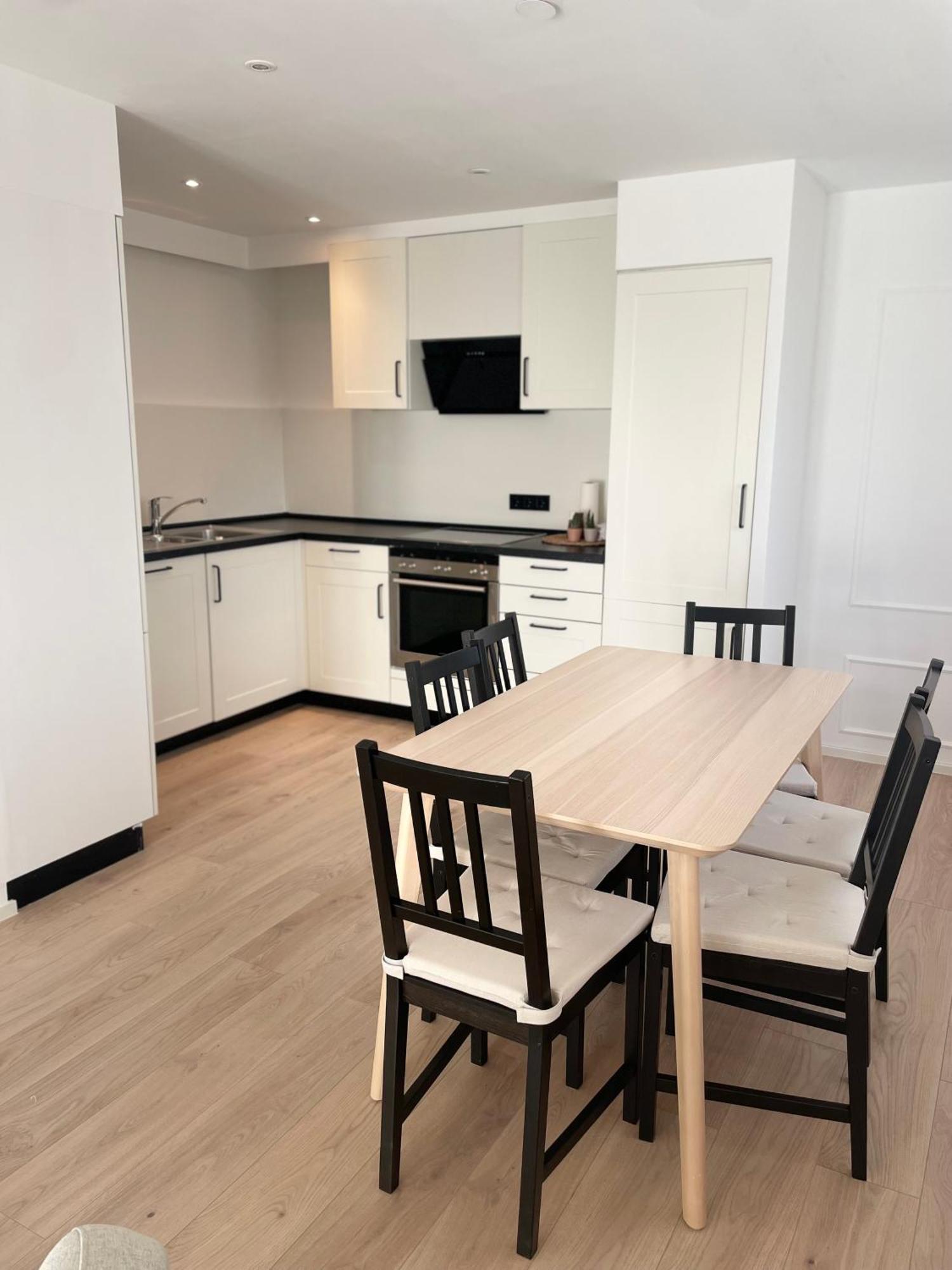 Roemer Apartment Und Zimmer Turkheim Exterior foto